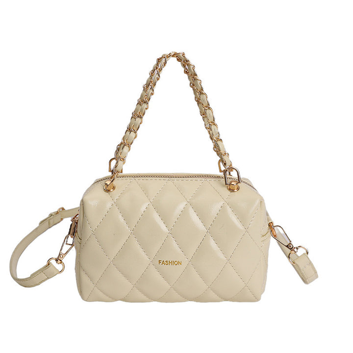 Damen modische Handtasche mit verspieltem Plüsch-Anhänger Nord Taschen