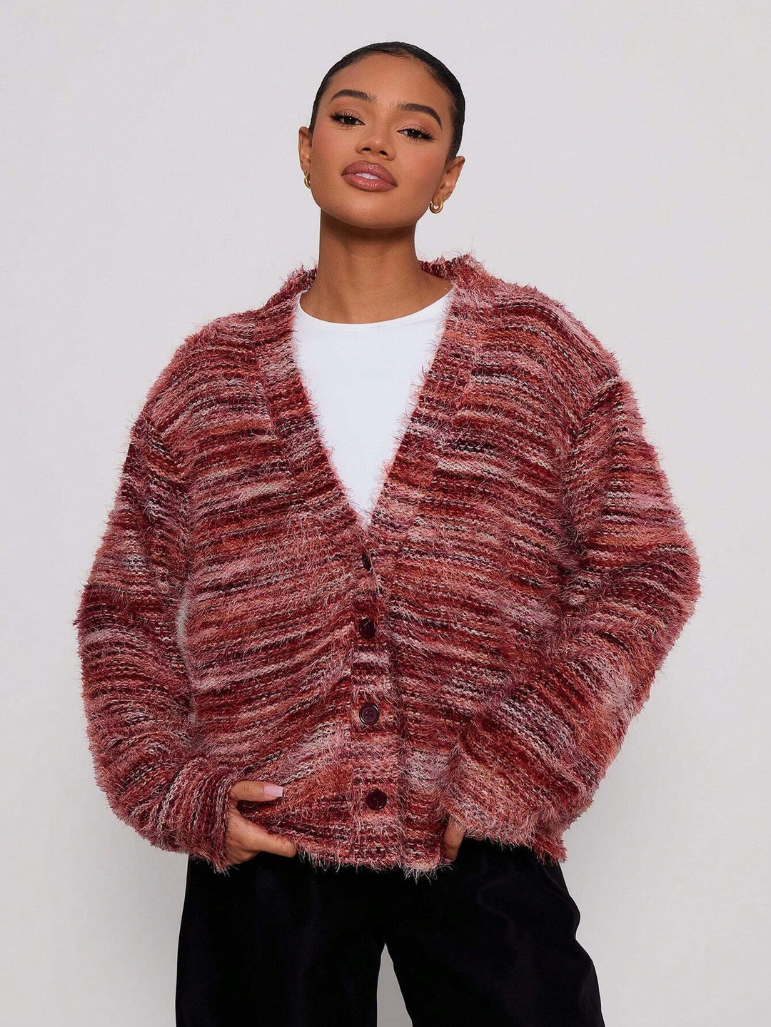 Damen Flauschiger Grobstrick-Cardigan mit V-Ausschnitt Nord Taschen