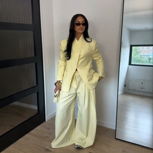Damen Zweiteiliges Oversize-Sakko mit Stehkragen und weite Bundfaltenhose Nord Taschen