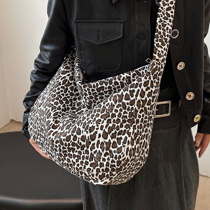Damen Hobo-Tasche mit trendigem Leo-Design und großzügigem Innenraum Nord Taschen
