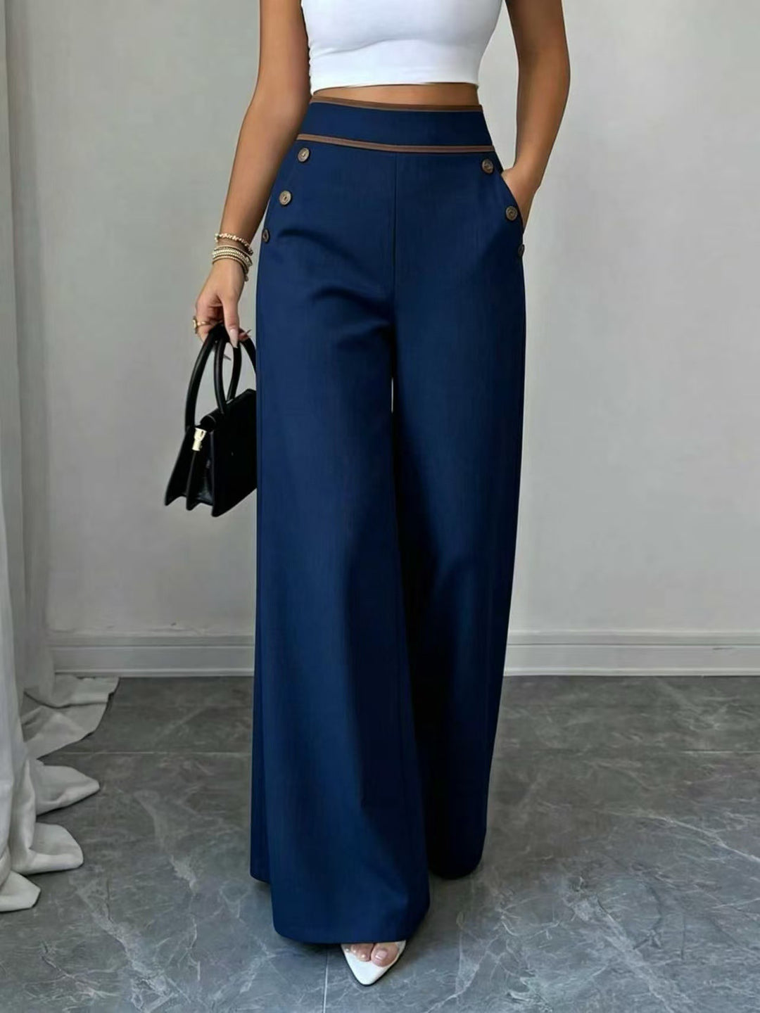 Damen Hochtaillierte Palazzo-Hose mit Zierknöpfen und weitem Bein Nord Taschen