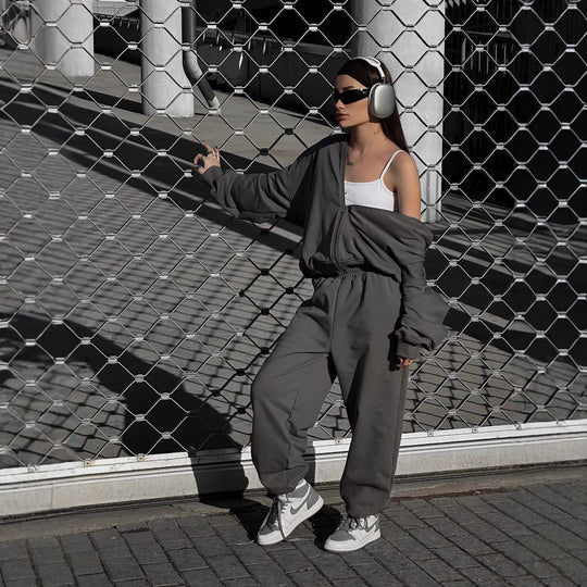 Damen Zip-Hoodie und Relax-Fit Jogginghose aus French-Terry mit elastischem Bund und Kängurutaschen Nord Taschen