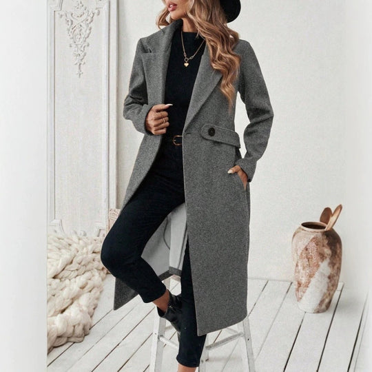 Damen Longline-Mantel mit Reverskragen und Pattentaschen-Detail Nord Taschen