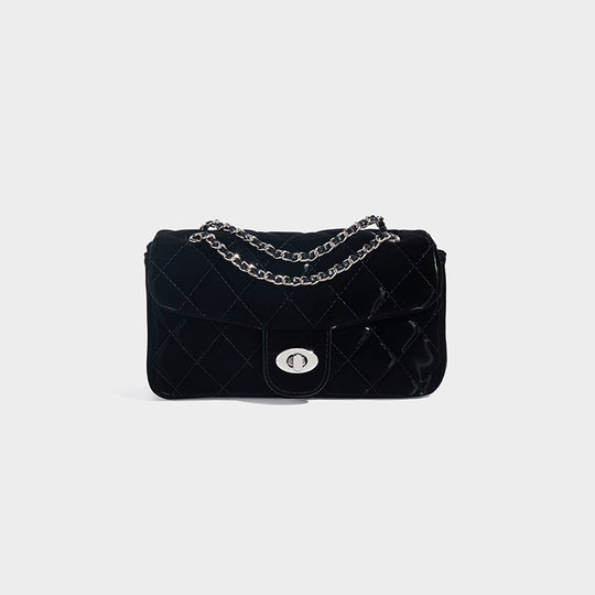 Damen Clutch-Tasche mit eleganter Steppverarbeitung und feinem Kettenriemen Nord Taschen