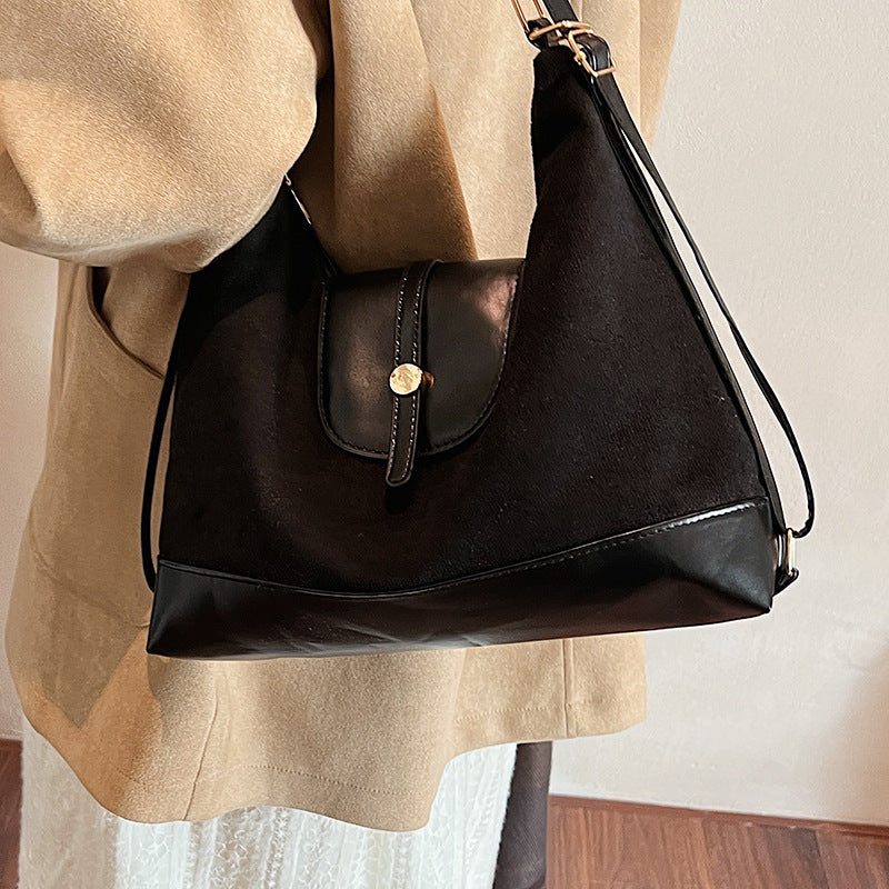 Damen Umhängetasche mit eleganter Lederverarbeitung und praktischem Magnetverschluss Nord Taschen