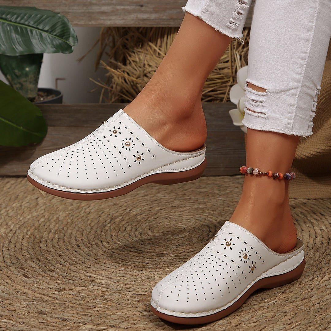Damen bequeme Clogs mit atmungsaktiven Löchern und eleganten Verzierungen Nord Taschen