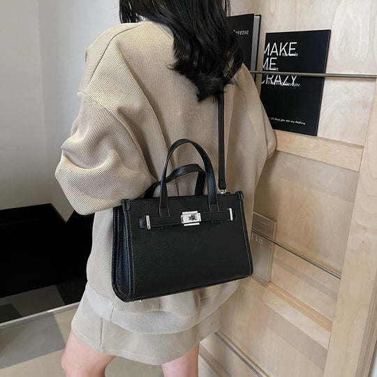Damen Handtasche mit elegantem Design von | Nord Taschen