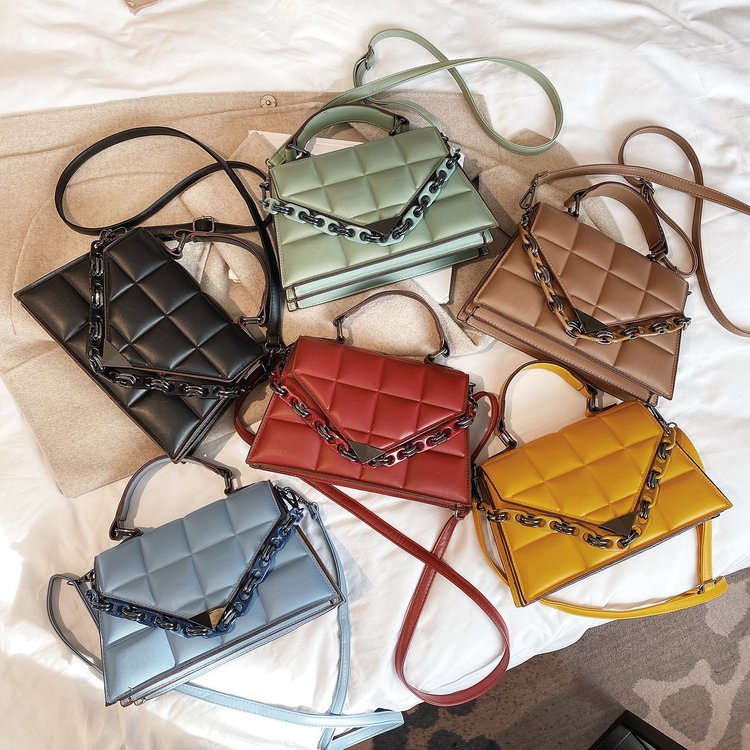 Damen elegante Umhängetasche mit innovativem Kettenakzent Nord Taschen