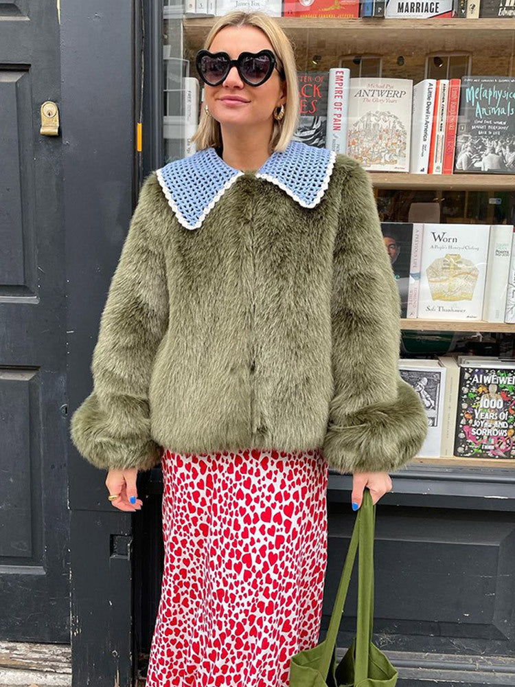 Damen Kurze Kunstpelzjacke mit markantem Häkelkragen Nord Taschen