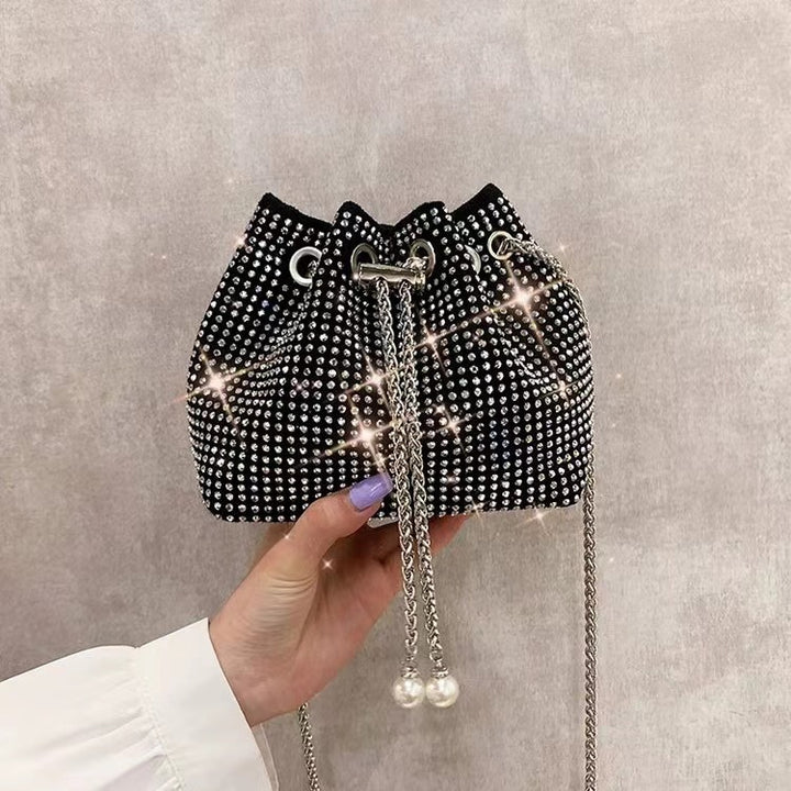 Damen elegante Beuteltasche mit funkelnden Strassdetails Nord Taschen
