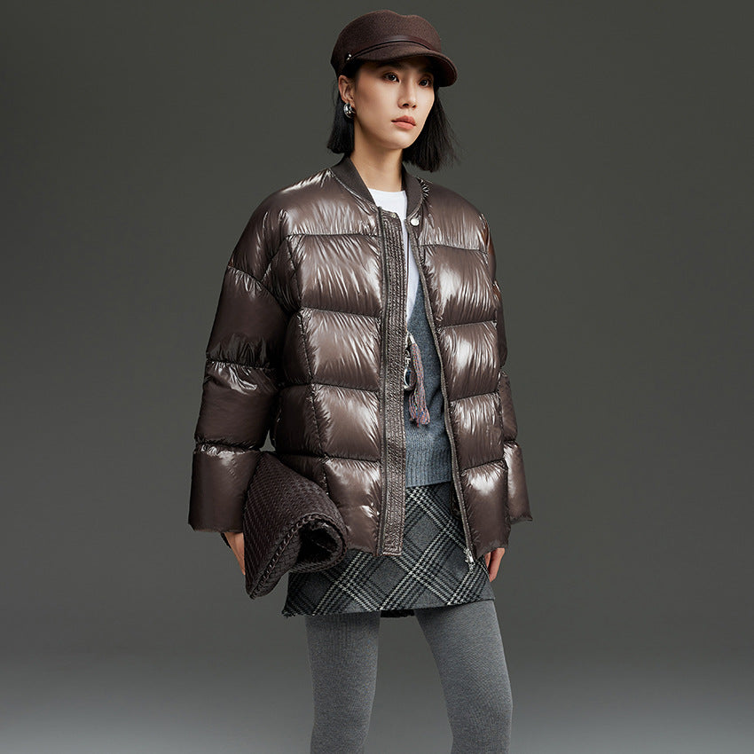 Damen Kurze gestepptte Daunenjacke mit glänzender Shell und Boxy-Silhouette Nord Taschen