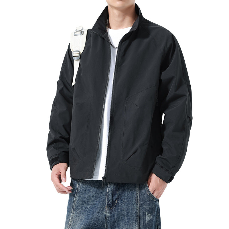 Herren Leichte Utility-Übergangsjacke mit Stehkragen, Raglanärmeln und verstellbaren Klettbündchen Nord Taschen