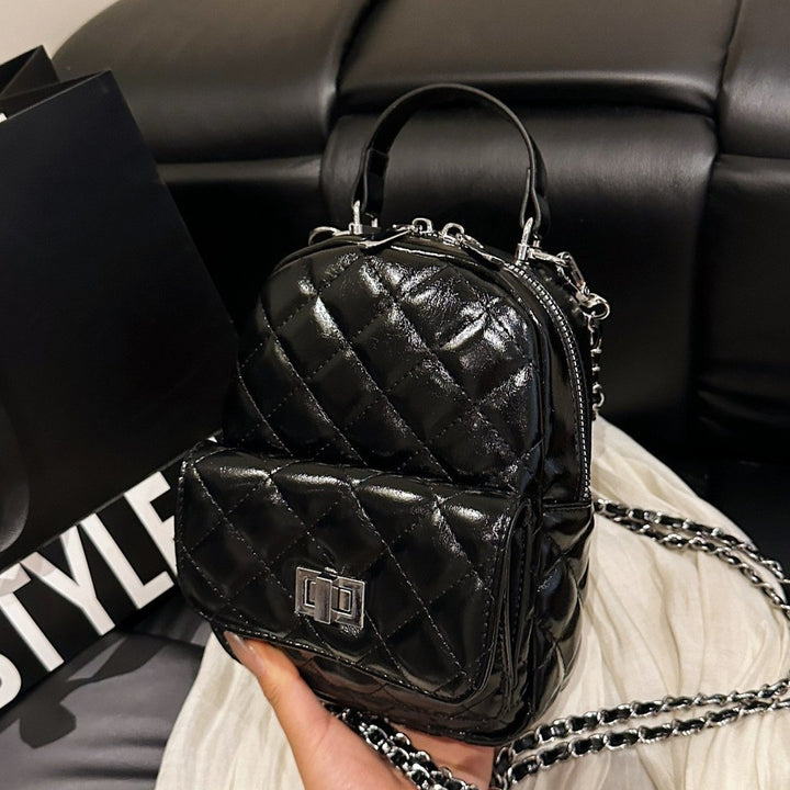 Damen modische Mini-Rucksacktasche mit elegantem Kettenriemen Nord Taschen