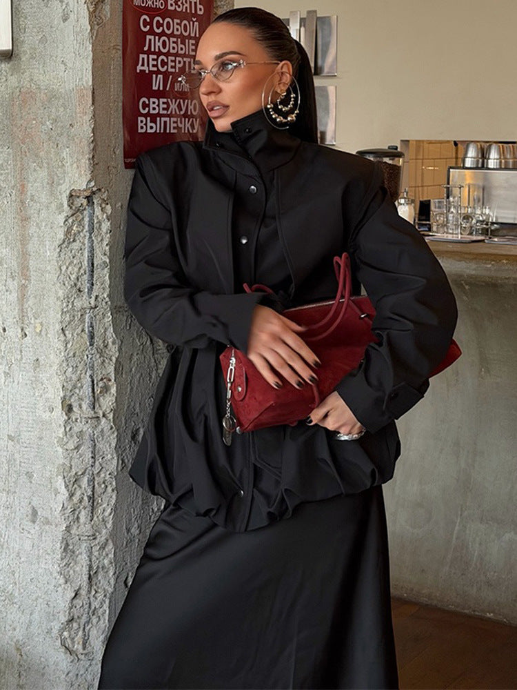 Damen Sculpturaler Boxy-Blouson mit hohem Stehkragen und gerafftem Volumenbund Nord Taschen