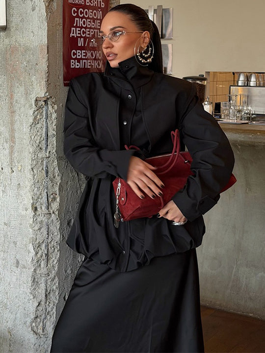 Damen Sculpturaler Boxy-Blouson mit hohem Stehkragen und gerafftem Volumenbund Nord Taschen