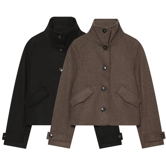 Damen Cropped Boxy-Jacke mit hohem Stehkragen, Knopfleiste und aufgesetzten Pattentaschen Nord Taschen