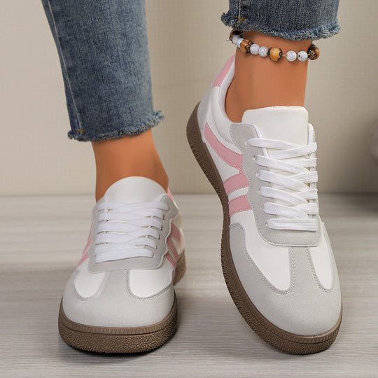 Damen Sneakers im sportlichen Design mit atmungsaktivem Obermaterial und bequemer Dämpfung