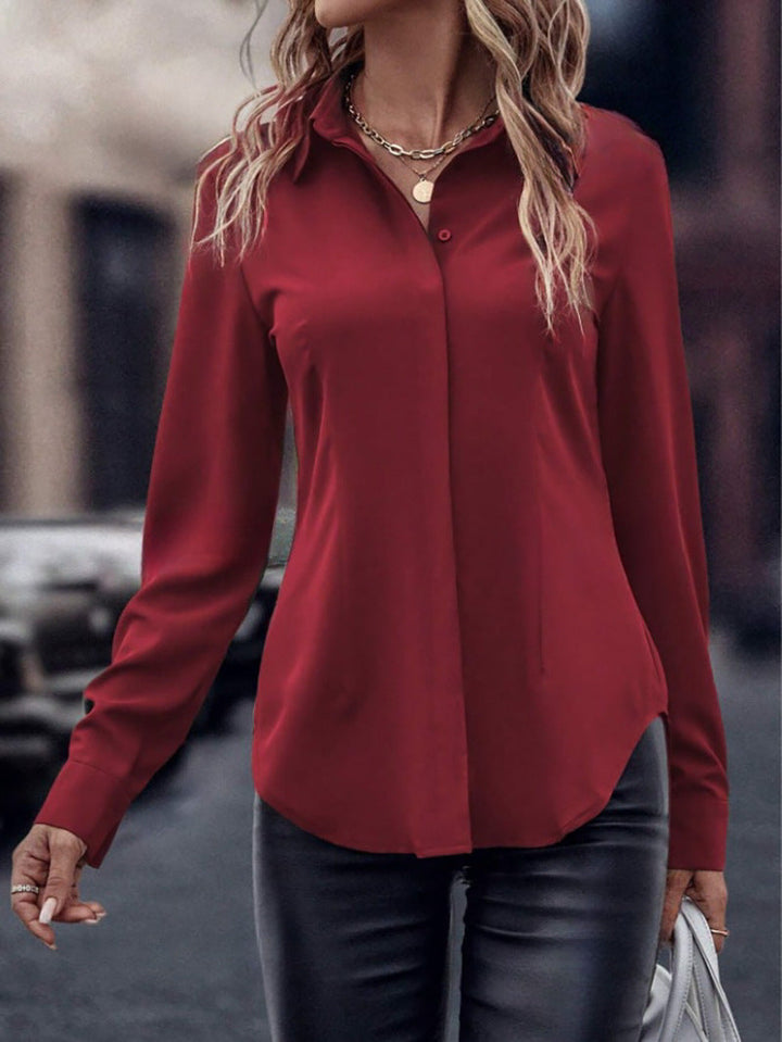 Damen elegante Satinbluse mit klassischem Kragen und zeitlosem Schnitt