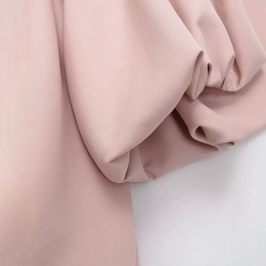 Damen Voluminöse Cropped Cape‑Jacke mit Ballonärmeln und Reißverschluss Nord Taschen
