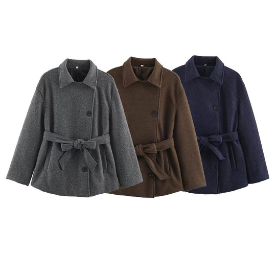 Damen Kurzmantel im Wickelstil mit Taillengürtel und kastiger Silhouette Nord Taschen