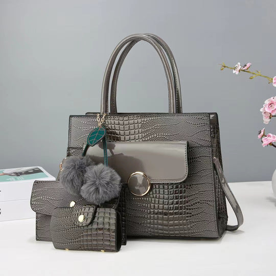 Damen Handtasche mit strukturiertem Design und abnehmbarem Zubehör Nord Taschen