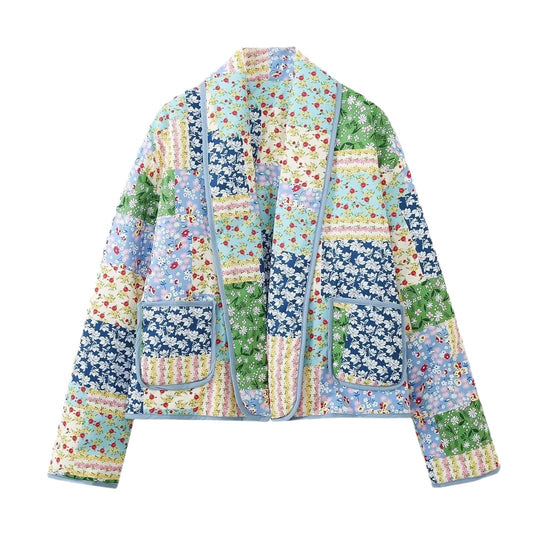 Damen Kurz geschnittene gesteppte Patchworkjacke mit aufgesetzten Taschen Nord Taschen