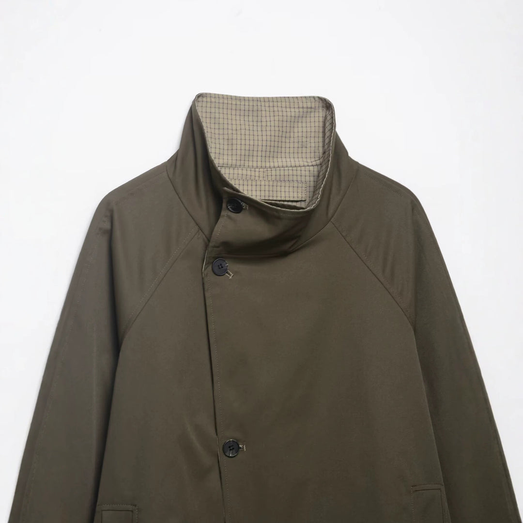 Herren Kurze wasserabweisende Übergangsjacke mit hohem Stehkragen, asymmetrischer Knopfleiste und Raglanärmeln Nord Taschen