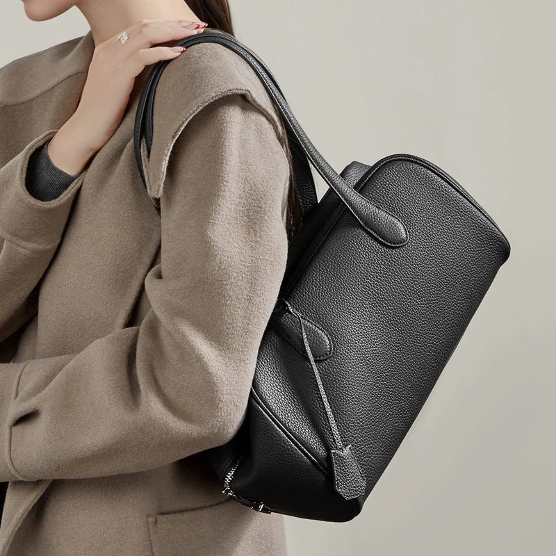 Damen Hobo-Tasche aus weichem, strukturiertem Leder mit abnehmbarem Kosmetiktäschchen Nord Taschen