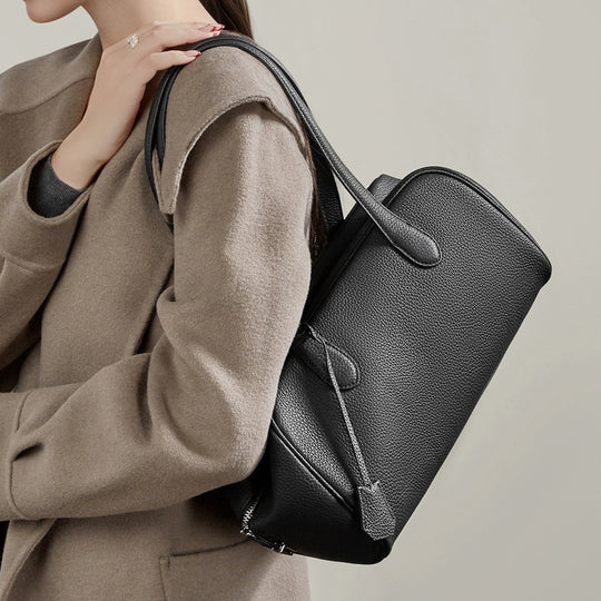 Damen Hobo-Tasche aus weichem, strukturiertem Leder mit abnehmbarem Kosmetiktäschchen Nord Taschen