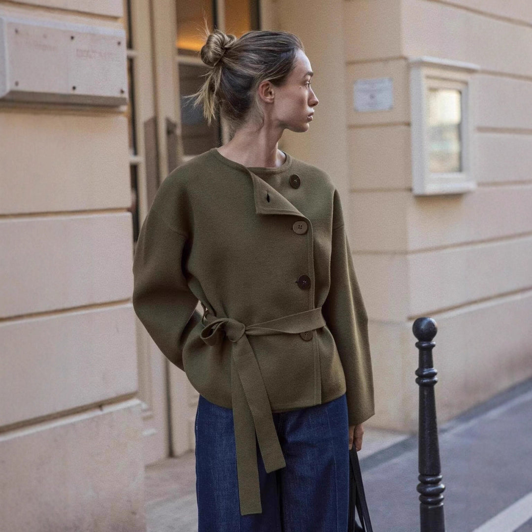 Damen Strickjacke mit asymmetrischer Knopfblende und Taillengürtel Nord Taschen