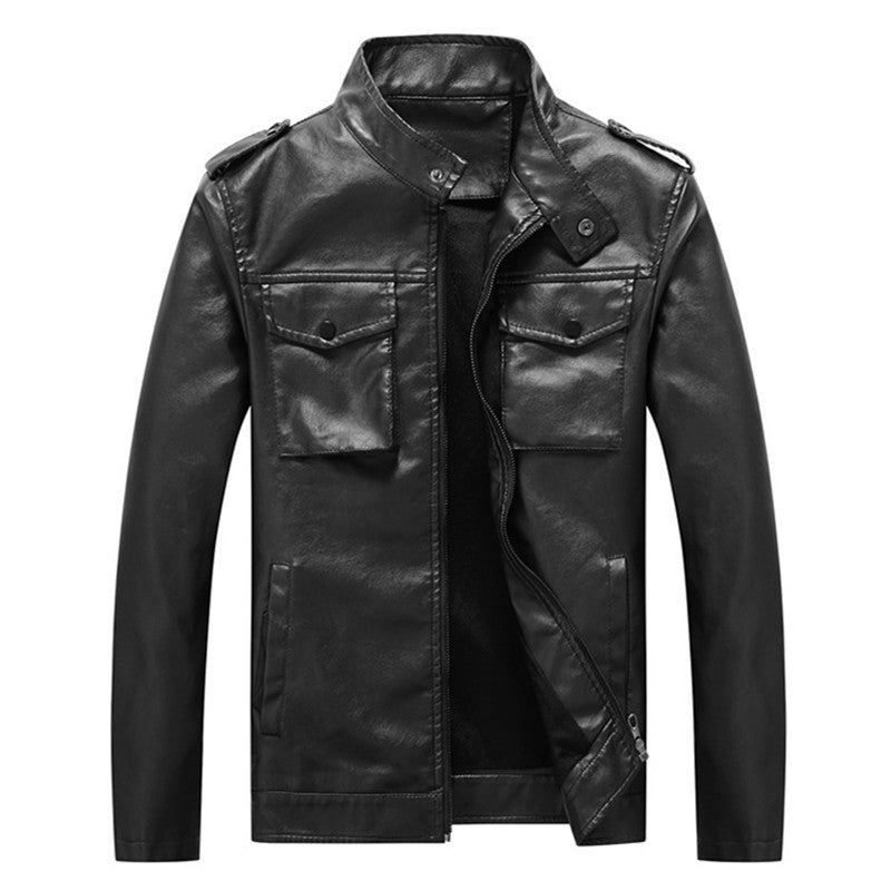 Herren schlanker Kunstleder‑Fieldblouson mit Stehkragen, Brustpattentaschen und Reißverschluss Nord Taschen