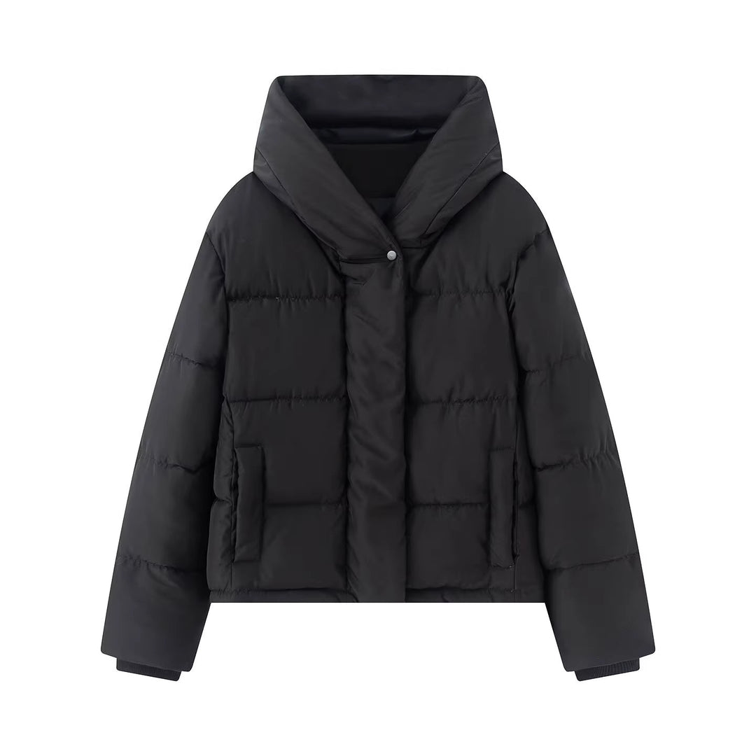 Damen Kurz geschnittene gesteppte Pufferjacke mit hohem Stehkragen und verdeckter Druckknopfleiste Nord Taschen