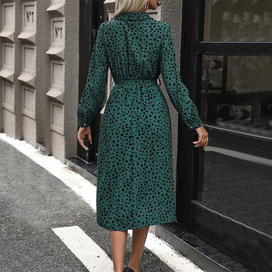 Damen Langärmliges Hemdblusenkleid mit Gürtel und Punkten Nord Taschen
