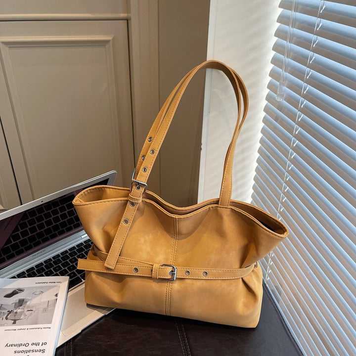 Damen Schultertasche mit abnehmbarem Gurt und modernem Design Nord Taschen