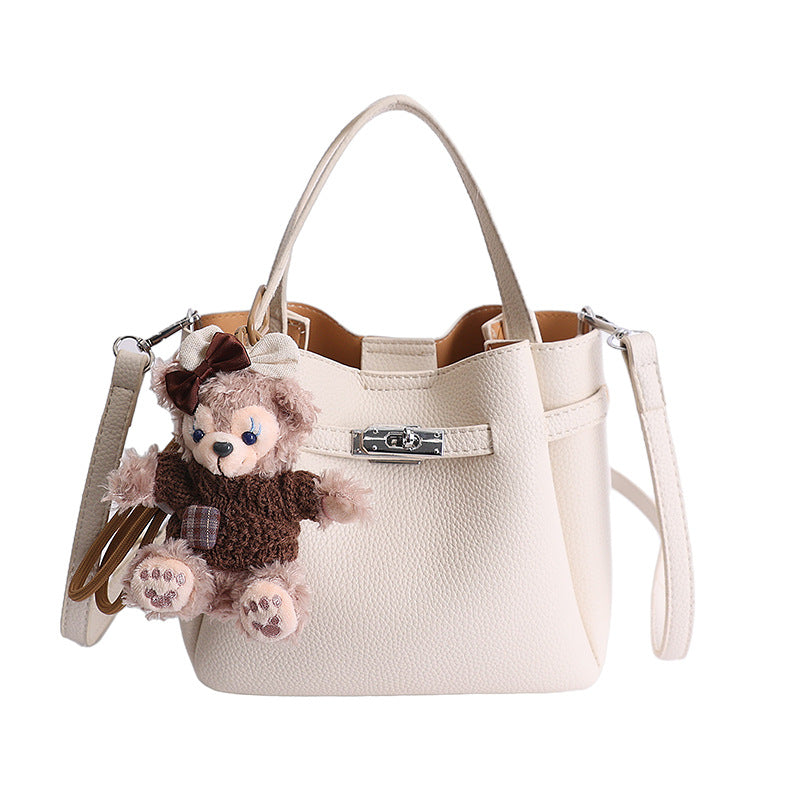Damen Designer-Handtasche mit süßem Plüschtieranhänger Nord Taschen