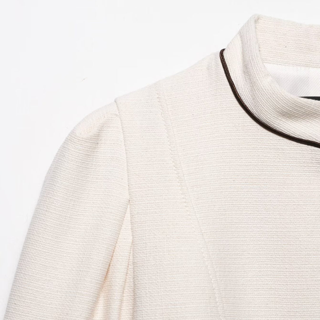 Damen Kurzblazer im Bouclé‑Look mit Stehkragen, dekorativer Paspelierung und bezogenen Knöpfen Nord Taschen