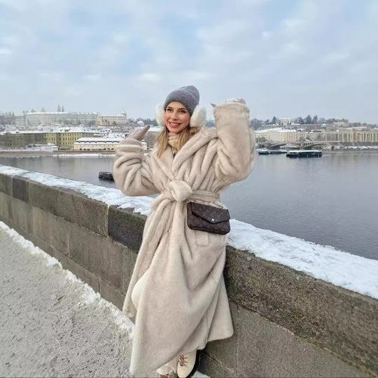 Damen Langer Teddy-Kunstfellmantel mit Bindegürtel und Oversize-Silhouette Nord Taschen