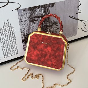 Damen elegante Handtasche im geometrischen Design mit goldenen Akzenten Nord Taschen