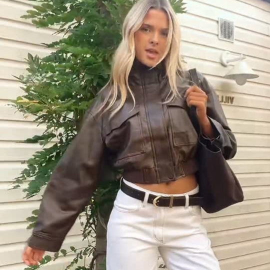 Damen Kurze Utility-Bomberjacke aus veganem Lederimitat mit hohem Stehkragen Nord Taschen