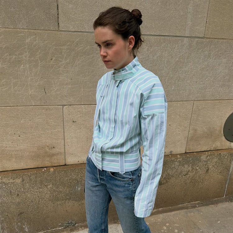 Damen Strukturierte Hemdbluse mit Stehkragen, Taillenriemen und vertikaler Streifenoptik Nord Taschen