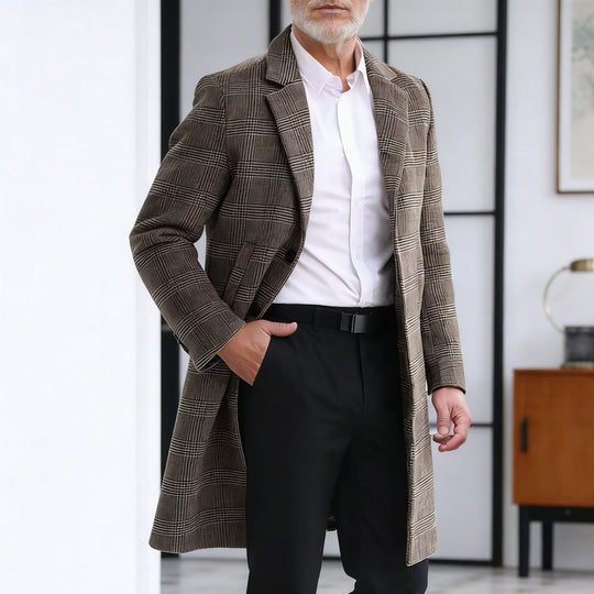Herren Wollblendmantel im Glencheck mit schlanker langer Silhouette Nord Taschen