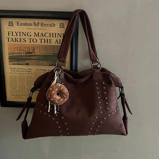 Damen elegante Shopper-Tasche aus hochwertigem Wildleder mit modischen Nieten Nord Taschen