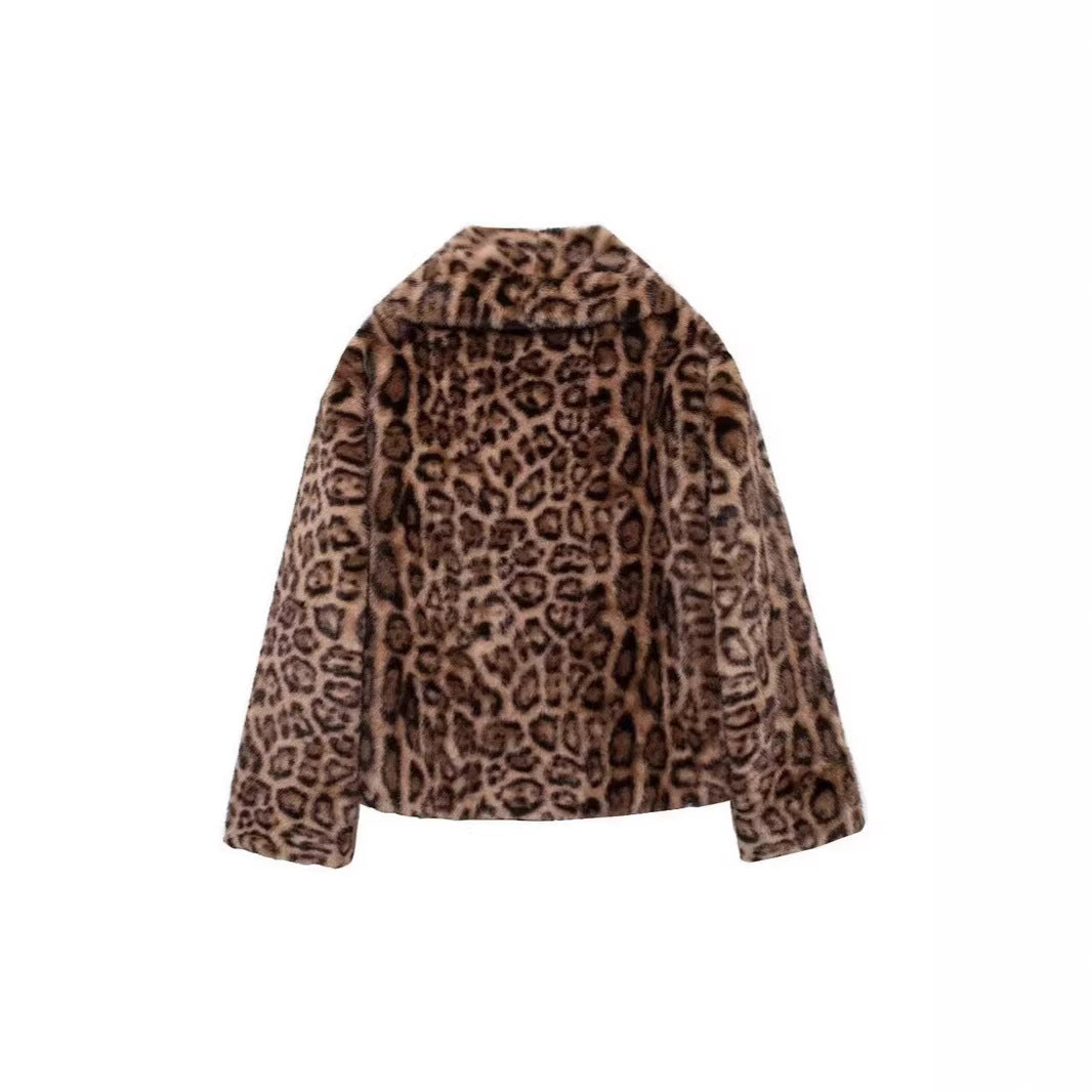 Damen kurze Boxy-Faux-Fur-Jacke mit Leopardenmuster und großem Schalkragen Nord Taschen