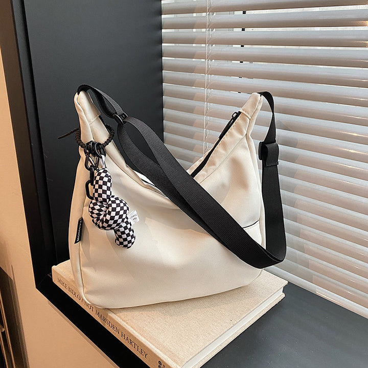 Damen praktische Umhängetasche im minimalistischen Design Nord Taschen