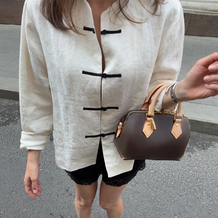 Damen Boxy Leinenbluse mit Knebelverschlüssen und asymmetrischem Saum Nord Taschen