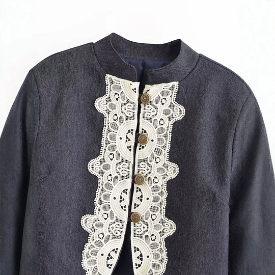 Damen Cropped‑Blazer im Bolero‑Stil mit Spitzenbordüre und Zierknöpfen Nord Taschen
