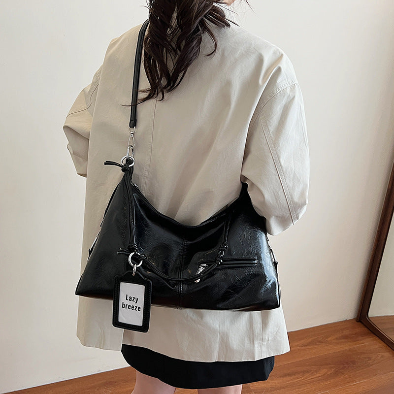 Damen Hobo-Tasche aus hochwertigem Kunstleder mit elegantem Kordelzug Nord Taschen