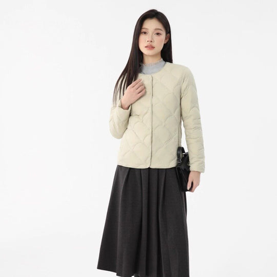 Damen leichte gesteppte Kurzjacke mit rundem Ausschnitt und Muschelsteppung Nord Taschen