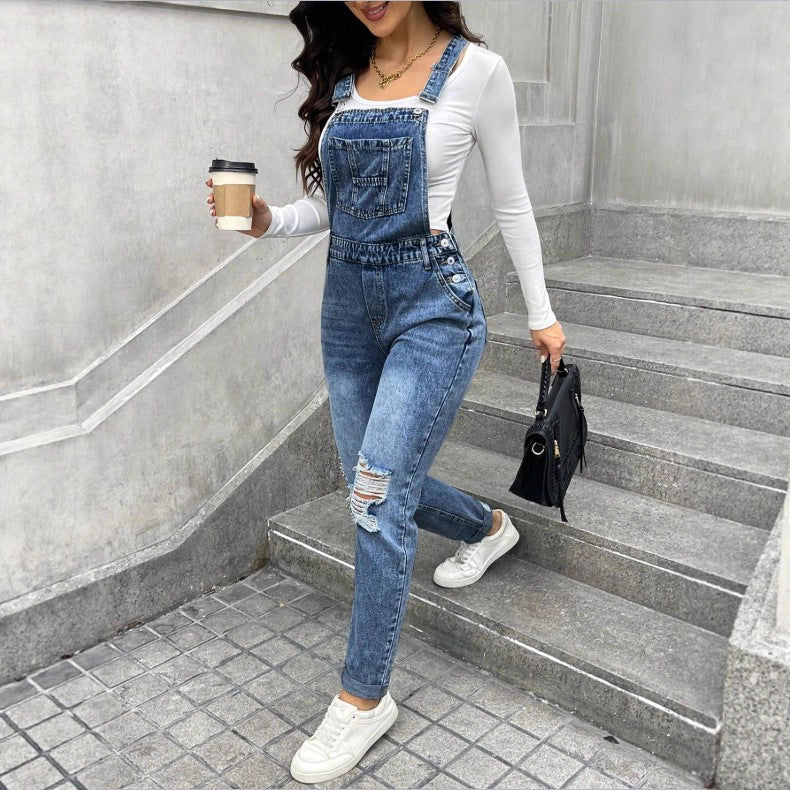 Damen Denim-Latzhose mit sculptendem High-Waist, seitlichen Zierknopfleisten und Ripped-Knieteil Nord Taschen