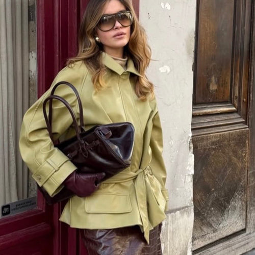 Damen Oversize Lederimitat-Jacke mit Taillengürtel und aufgesetzten Taschen Nord Taschen